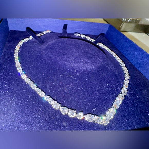 Brand new Swarovski Mesmera Necklace - Picture 6 of 6